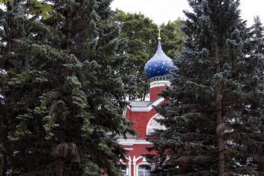 18. yüzyılda küçük kilise eski Ortodoks Manastırı, Pechory, Rusya topraklarında