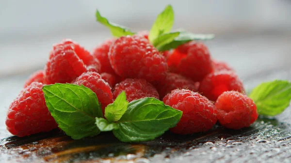 Heap of fresh raspberries — Stock Photo, Image