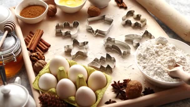 Noel kurabiyesi için lezzetli taze ve sağlıklı malzemeler — Stok video