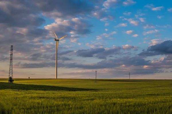 Blue Sky Cirro Cumulus Clouds Rural Landscape Fields Wind Turbine — Stock Photo, Image
