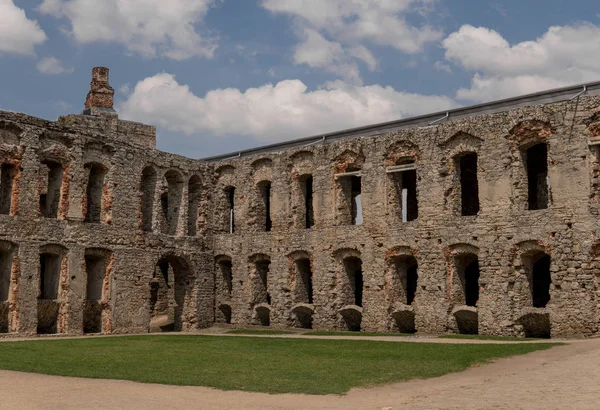 Augustus 2018 Ujazd Dorp Polen Ruïnes Van Oude Pools Kasteel — Stockfoto