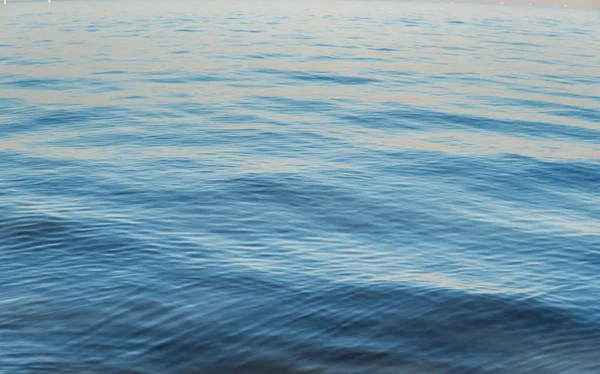 Detalhe Textura Calma Água Mar Com Pequenas Ondulações — Fotografia de Stock