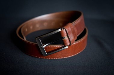 erkek kahverengi kemer