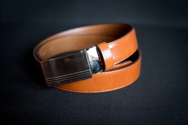 men\'s brown belt