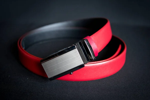 Men's red belt — Stock Photo, Image
