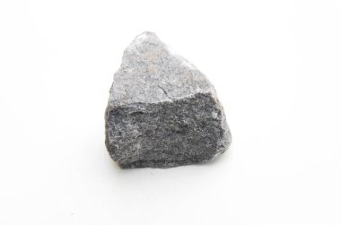 Beyaz arkaplan üzerinde izole kireç taşı detayı