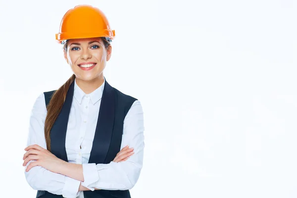 Sorrindo Engenheiro Empresária Capacete Segurança Posando Com Braços Cruzados Isolados — Fotografia de Stock