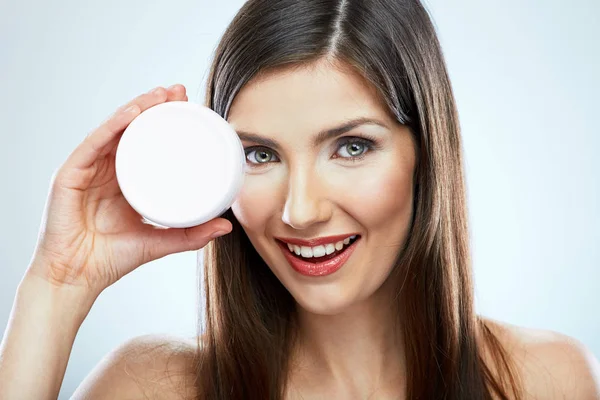 Porträt Einer Jungen Frau Mit Einem Glas Gesichtscreme Gegen Falten — Stockfoto