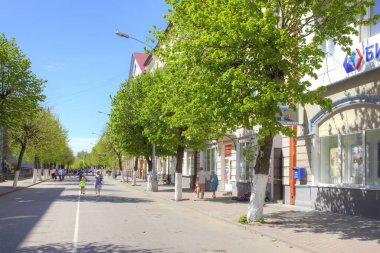 Sovetsk, Rusya Federasyonu - 01.2018 olabilir: Şehir manzarası. Zafer Caddesi Sovetsk City