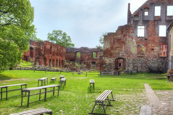 ซากปร งของปราสาท Insterburg โครงสร างการป องก คกลางของร สเซ ยตะว นออก — ภาพถ่ายสต็อก