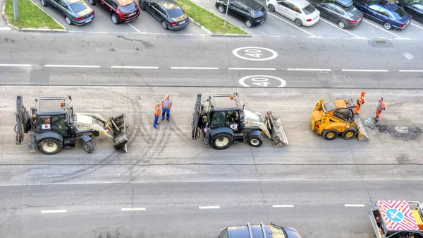 Moscú Rusia Agosto 2018 Tecnología Moderna Reparación Superficie Carretera Sustitución —  Fotos de Stock