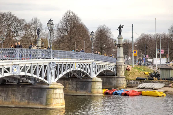 Stockholm Schweden Mai 2013 Eine Fussgängerbrücke Auf Der Insel Zum — Stockfoto