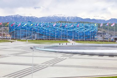 Caucasus, Sochi, Rusya Federasyonu - Nisan 27.2015: Kış Olimpiyat Oyunları 2014 Olimpiyat nesneleri. Buzdağı buz pateni Sarayı. Artistik Patinaj ve kısa-track için rekabet mekan