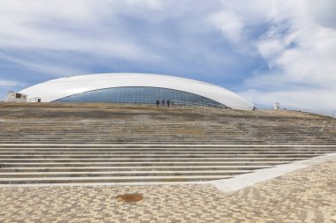 Caucasus, Sochi, Rusya Federasyonu - Nisan 27.2015: Kış Olimpiyat Oyunları 2014 Olimpiyat nesneleri. Mekan Şampiyonası hokey üzerinde. Şimdi eve arena Hokey Kulübü Sochi