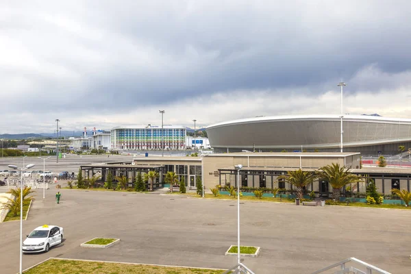 アドラー ロシア連邦 2015 オリンピック スタジアム横にある複雑なホテル — ストック写真
