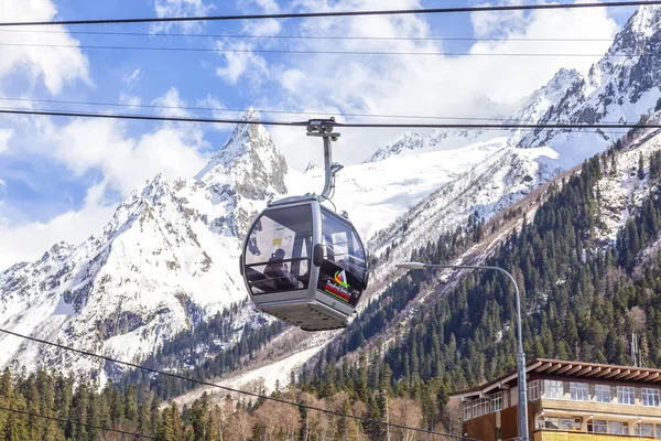 Dombay Russia May 2015 Aerial Lift Mountain Mussa Achitara — Stock Photo, Image