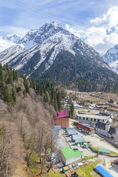Dombai Lichtung Die Siedlung Kaukasus Skigebiet — Stockfoto
