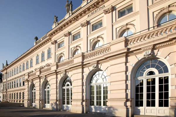 Wien. Palast des Erzherzogs Albrecht. albertina galerie — Stockfoto