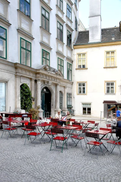 Vienna. Summer cafe — Stock Photo, Image