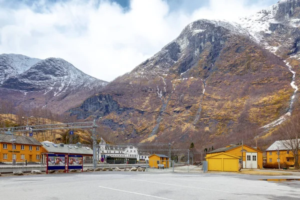 Norway. Valley Flomsdalen. City and railway station Flam — Stock Photo, Image