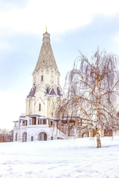 Moskva. Kostel Nanebevstoupení v Kolomenskoye — Stock fotografie
