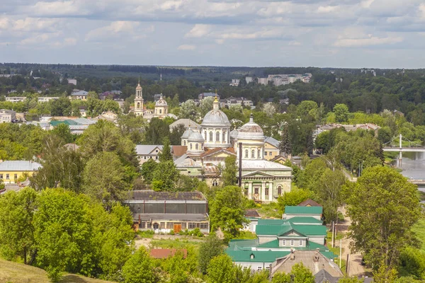 Torzhok şehrinin panoraması — Stok fotoğraf