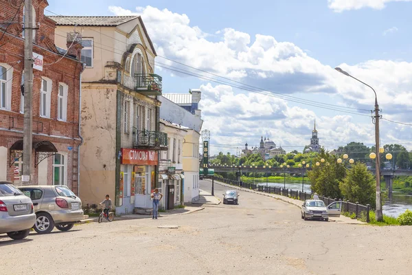 City Torzhok. Paisaje urbano. Arrastramiento — Foto de Stock