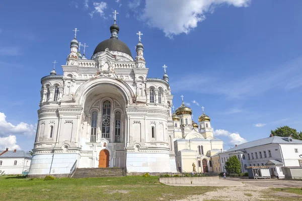 Vyshnevolotsky Kazan kloster — Stockfoto