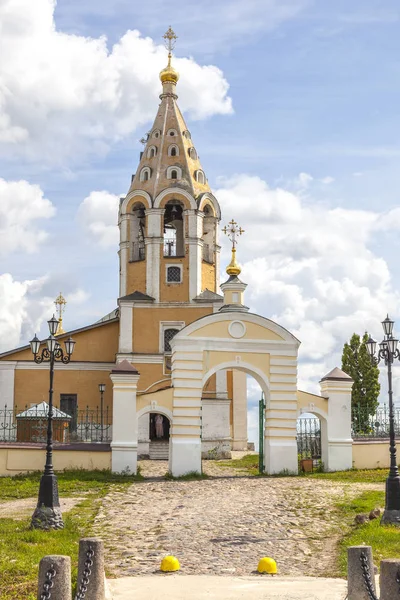 Kostel Narození Panny Marie. Vesnice Gorodňa, Tver reg — Stock fotografie
