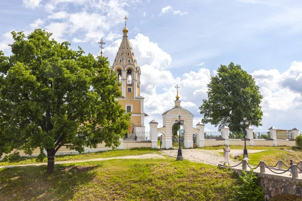 Kerk van de geboorte van de Maagd. Dorp Gorodnya, Tver reg — Stockfoto