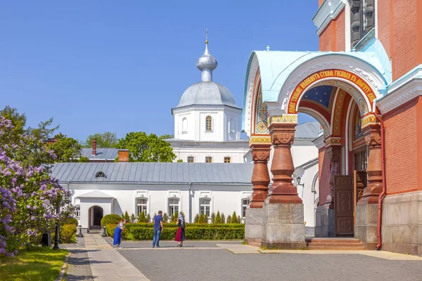 Ostrov Valaam. Vchod do katedrály proměňování — Stock fotografie