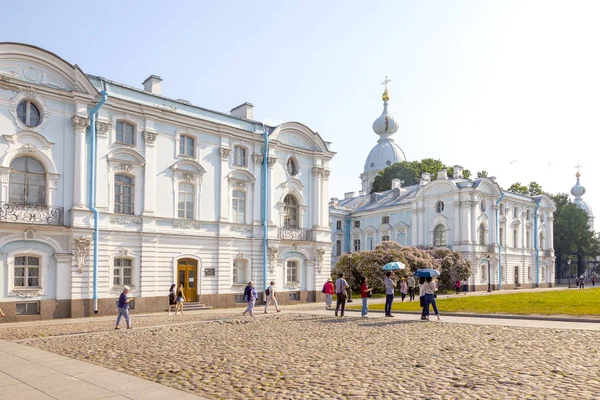 Iglesia de Zacarías e Isabel en la ciudad de San Petersbur —  Fotos de Stock