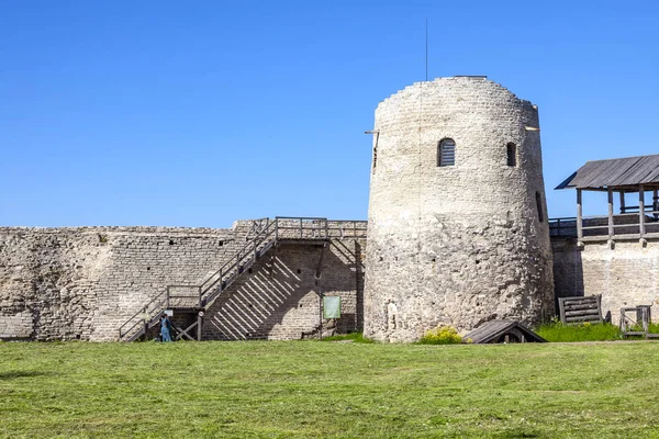 Stad Izborsk. Vesting van Izborsk — Stockfoto