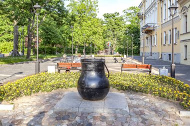 Kronstadt. Anıt Kazan