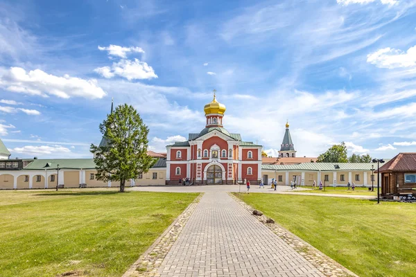 Valdai Iversky Bogoroditsky heliga sjön kloster — Stockfoto