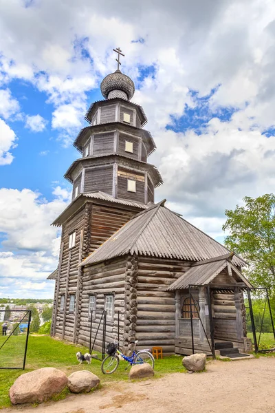 Torzhok. Old-Voznesenskaya Tikhvin Church, 1653 — Zdjęcie stockowe