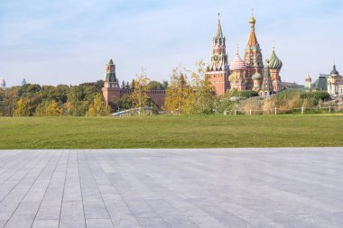 Moskova. Zaryadye Parkı. Pop sahnesi