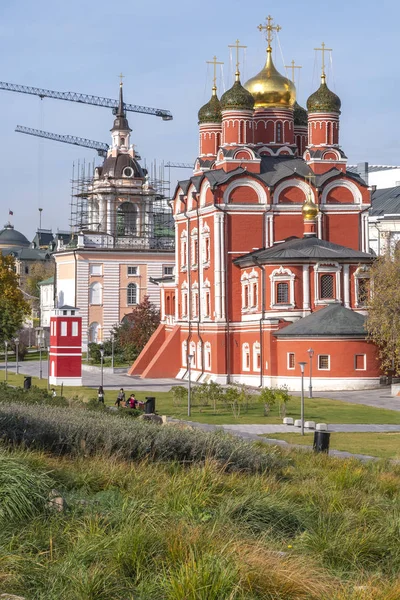 Знаменский собор в Москве — стоковое фото