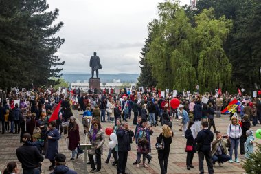 Pyatigorsk, Rusya - 09 Mayıs 2018: Üzerinde zafer gününde Lenin Pyatigorsk, Kuzey Kafkasya, Rusya Federasyonu içinde Anıtı.