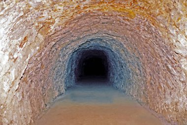 Sualtı Gölü Proval tüneli.