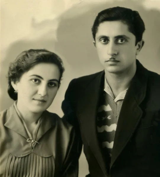 Alte armenische Familie Foto. — Stockfoto