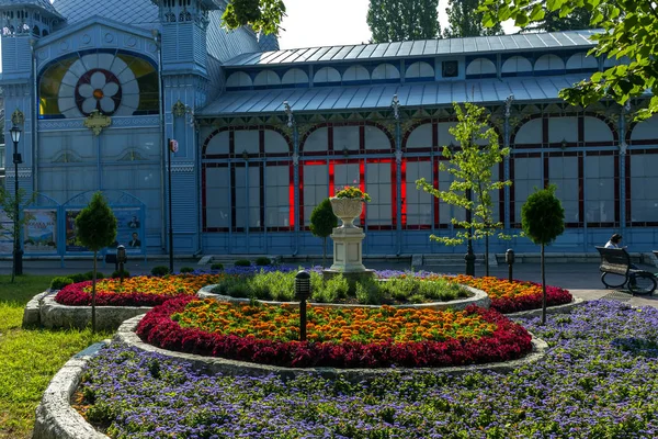 Parque "Flower-garden" em Pyatigorsk . — Fotografia de Stock