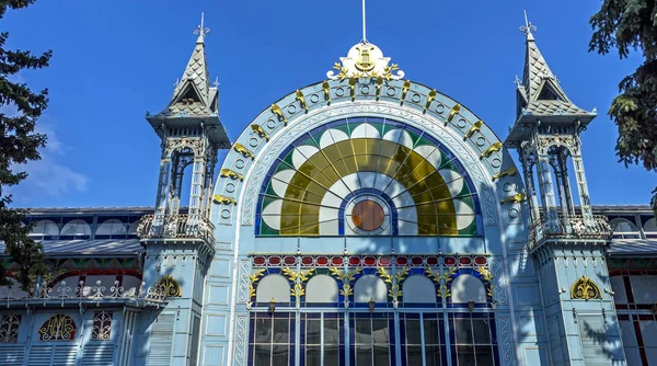 Historic building Lermontov Gallery in resort Pyatigorsk. — Stock Photo, Image