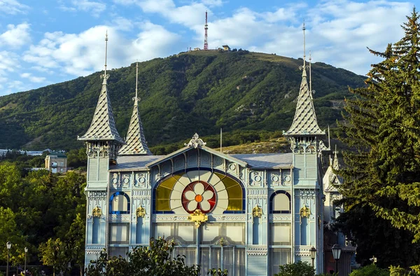 Edifício histórico Galeria Lermontov . — Fotografia de Stock