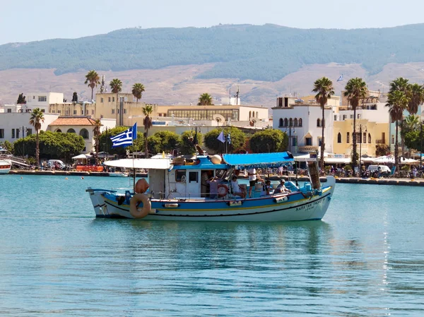 Μικρό αλιευτικό σκάφος στο λιμάνι της Κω, Ελλάδα — Φωτογραφία Αρχείου