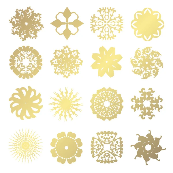Kümesi Çekilmiş Dekoratif Altın Kar Taneleri Tasarım Öğeleri Noel Yeni — Stok Vektör