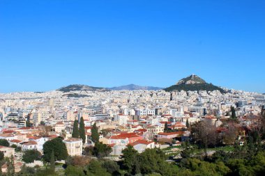 23 Aralık 2018, Atina, Attica, Yunanistan. Şehir Manzaralı Atina ve Lycabettus Mount. Popüler turistik Avrupa hedef