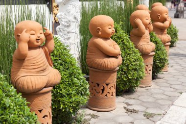 Burası ibadet Tayland tapınak bahçesinde detay.