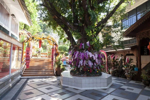 Tayland Tapınak Bahçede Detay — Stok fotoğraf