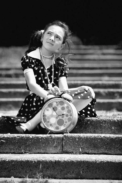 Portrait Very Young Girl Waiting His Mate More Images Same — Stock Photo, Image